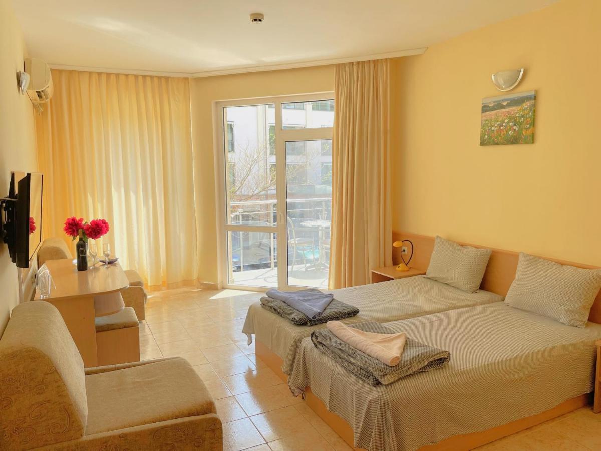 Family Hotel Morska Zvezda Baltsjik Eksteriør bilde