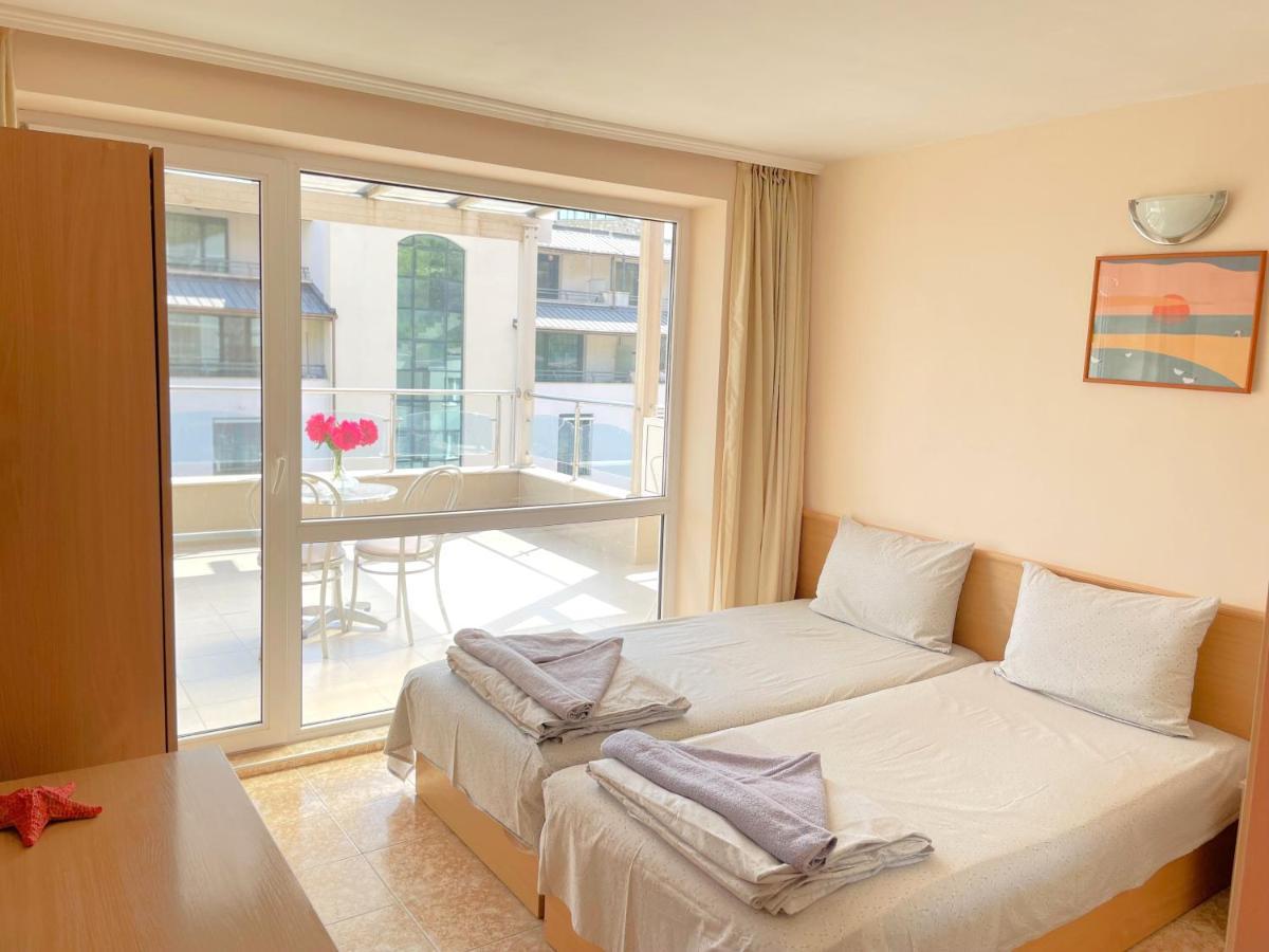 Family Hotel Morska Zvezda Baltsjik Eksteriør bilde